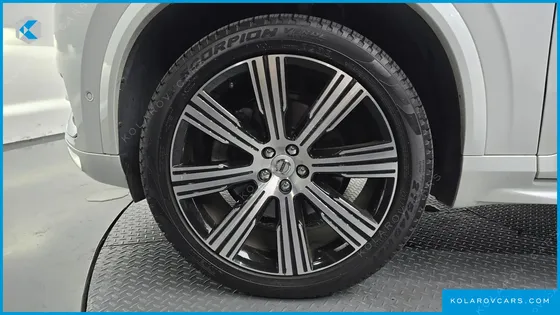 VOLVO XC90 B6 INSCRIPTION