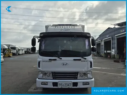 HYUNDAI MEGA TRUCK GOLD