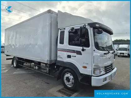 HYUNDAI MEGA TRUCK GOLD