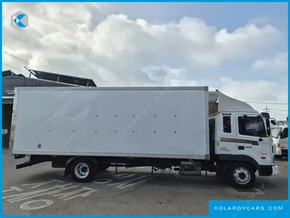 HYUNDAI MEGA TRUCK GOLD