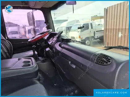 HYUNDAI MEGA TRUCK GOLD