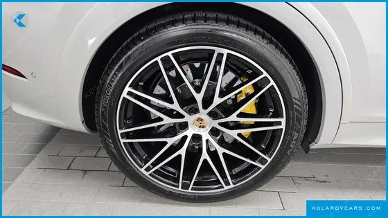 PORSCHE CAYENNE 4.0 GTS COUPE