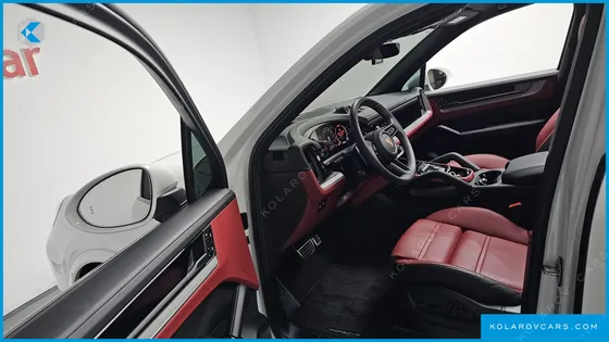 PORSCHE CAYENNE 3.0