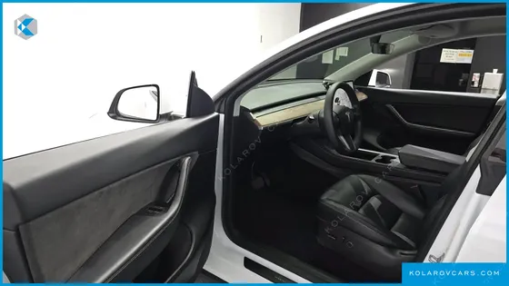 TESLA MODEL Y STANDARD RANGE RWD