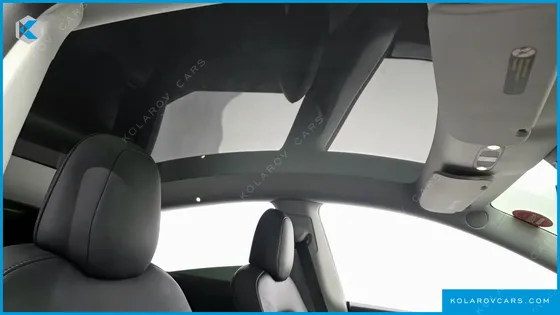 TESLA MODEL Y STANDARD RANGE RWD