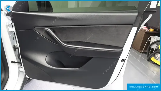 TESLA MODEL Y STANDARD RANGE RWD