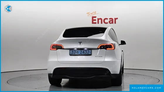 TESLA MODEL Y LONG RANGE AWD