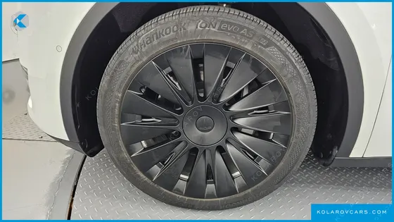 TESLA MODEL Y LONG RANGE AWD