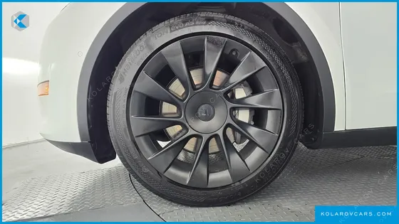 TESLA MODEL Y LONG RANGE AWD