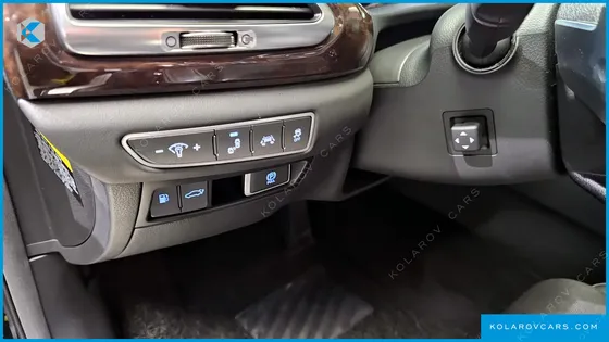 GENESIS EQ900 3.8 GDI AWD