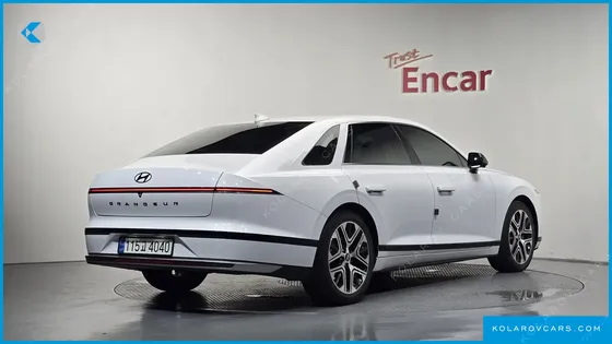 HYUNDAI GRANDEUR 2,5 GASOLINE 2WD
