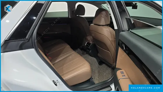 HYUNDAI GRANDEUR 2,5 GASOLINE 2WD