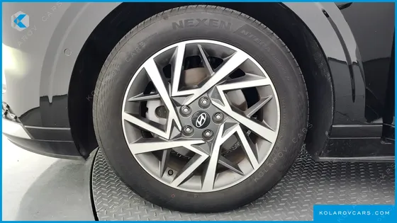 HYUNDAI GRANDEUR 2,5 GASOLINE 2WD