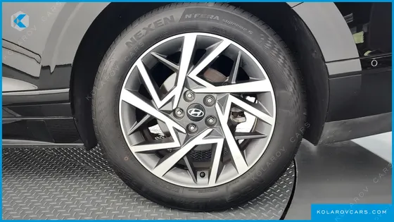 HYUNDAI GRANDEUR 2,5 GASOLINE 2WD