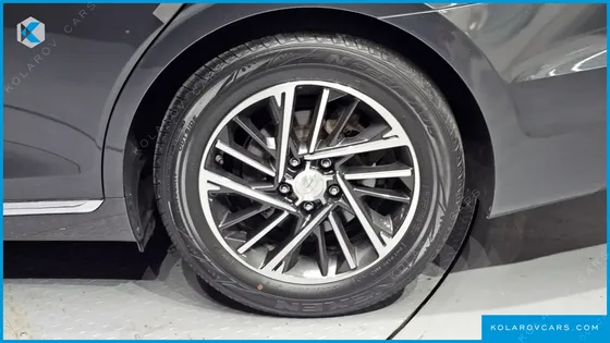 HYUNDAI GRANDEUR 2.5