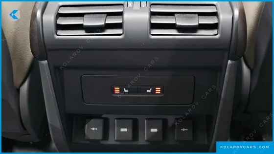 LAND ROVER DEFENDER 110 D240 SE