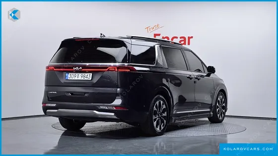 KIA CARNIVAL GASOLINE 9-SEATER SIGNATURE