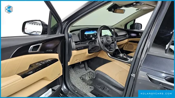 KIA CARNIVAL GASOLINE 9-SEATER SIGNATURE