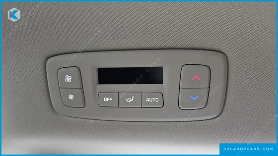 KIA CARNIVAL GASOLINE 9-SEATER SIGNATURE