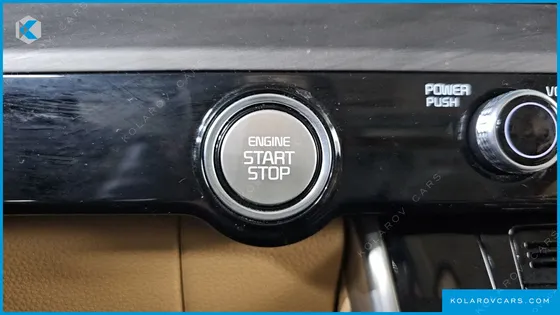 KIA CARNIVAL GASOLINE 9-SEATER SIGNATURE