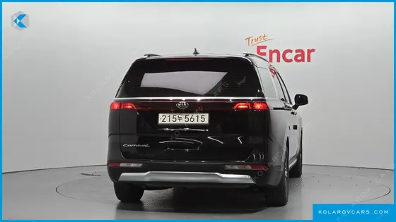 KIA CARNIVAL 9-SEATER NOBLESSE