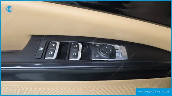 KIA CARNIVAL 9-SEATER PRESTIGE