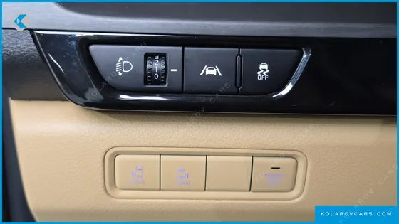 KIA CARNIVAL 9-SEATER PRESTIGE