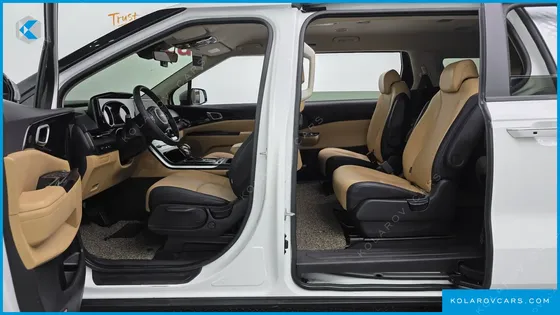 KIA CARNIVAL 9-SEATER PRESTIGE