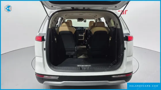 KIA CARNIVAL 9-SEATER PRESTIGE