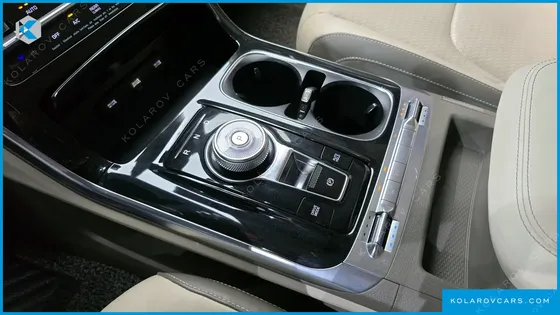 KIA CARNIVAL 7-SEATER SIGNATURE