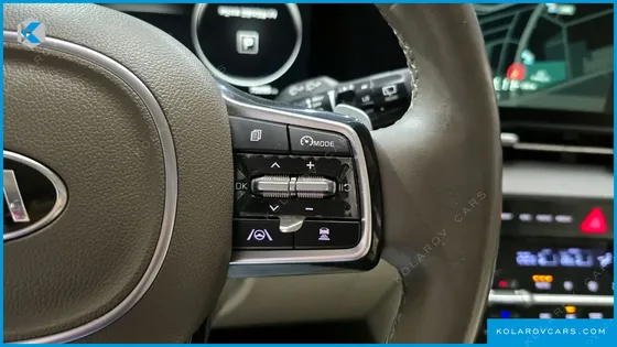 KIA CARNIVAL 7-SEATER SIGNATURE