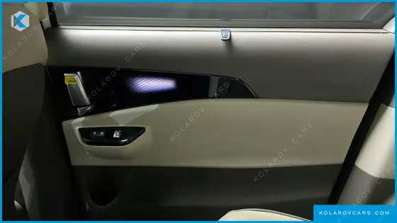 KIA CARNIVAL 7-SEATER SIGNATURE