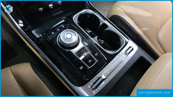 KIA CARNIVAL 7-SEATER SIGNATURE