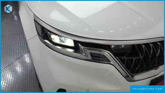 KIA CARNIVAL 7-SEATER SIGNATURE
