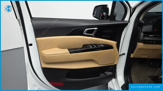 KIA CARNIVAL 7-SEATER SIGNATURE