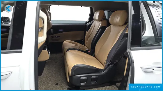 KIA CARNIVAL 7-SEATER SIGNATURE