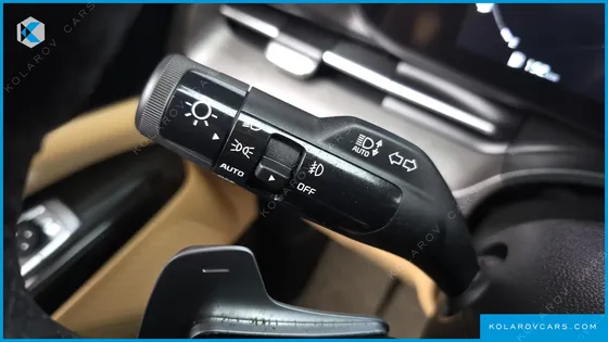 KIA CARNIVAL 7-SEATER SIGNATURE