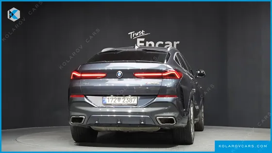 BMW X6 M50I
