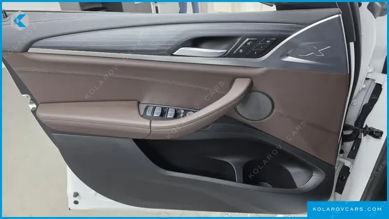 BMW IX3 M SPORTS