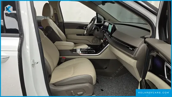 KIA CARNIVAL 7-SEATER SIGNATURE