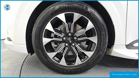 KIA CARNIVAL GASOLINE 9-SEATER HI-LIMOUSINE