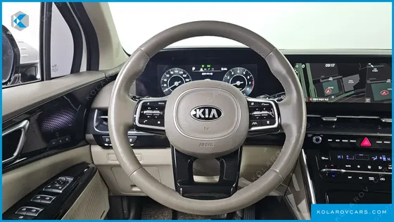 KIA CARNIVAL GASOLINE 9-SEATER HI-LIMOUSINE