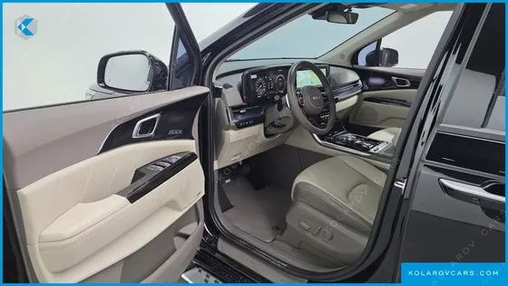 KIA CARNIVAL GASOLINE 7-SEATER HI-LIMOUSINE