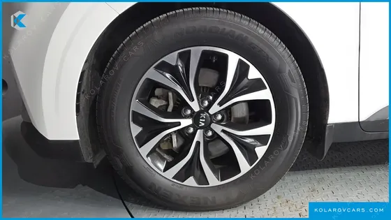 KIA CARNIVAL 11-SEATER PRESTIGE
