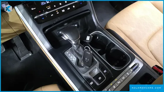 KIA CARNIVAL 11-SEATER PRESTIGE