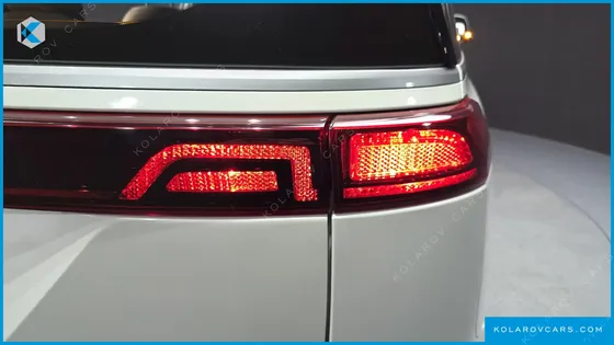 KIA CARNIVAL 11-SEATER PRESTIGE