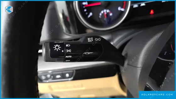 KIA CARNIVAL 11-SEATER PRESTIGE