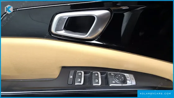 KIA CARNIVAL 11-SEATER PRESTIGE