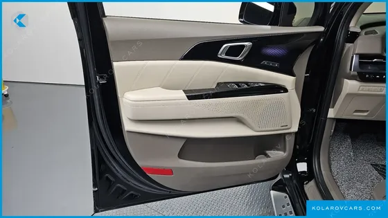 KIA CARNIVAL 9-SEATER HI-LIMOUSINE