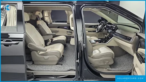 KIA CARNIVAL 9-SEATER HI-LIMOUSINE